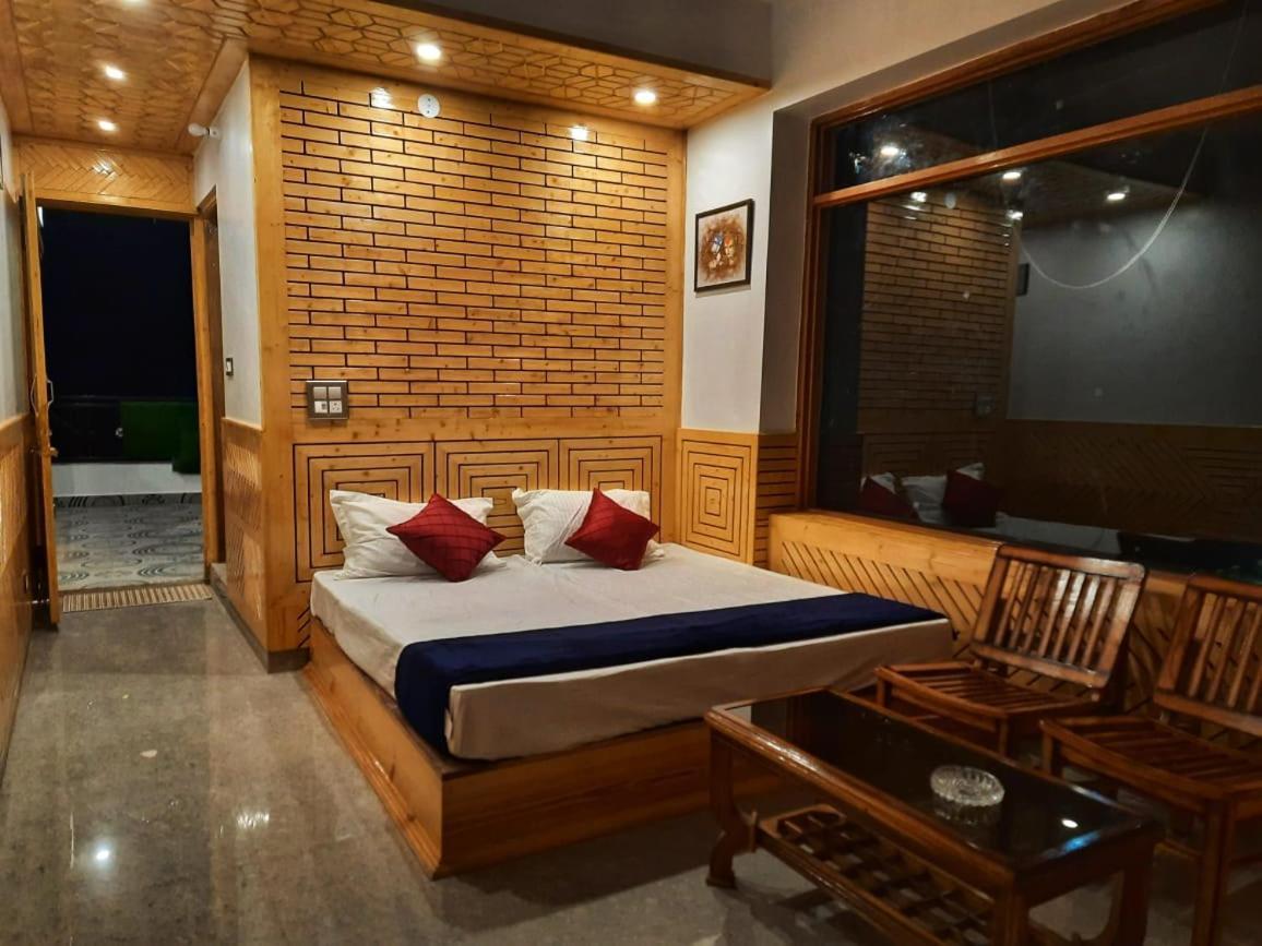 The Moonlight Stay - Shimla Eksteriør billede