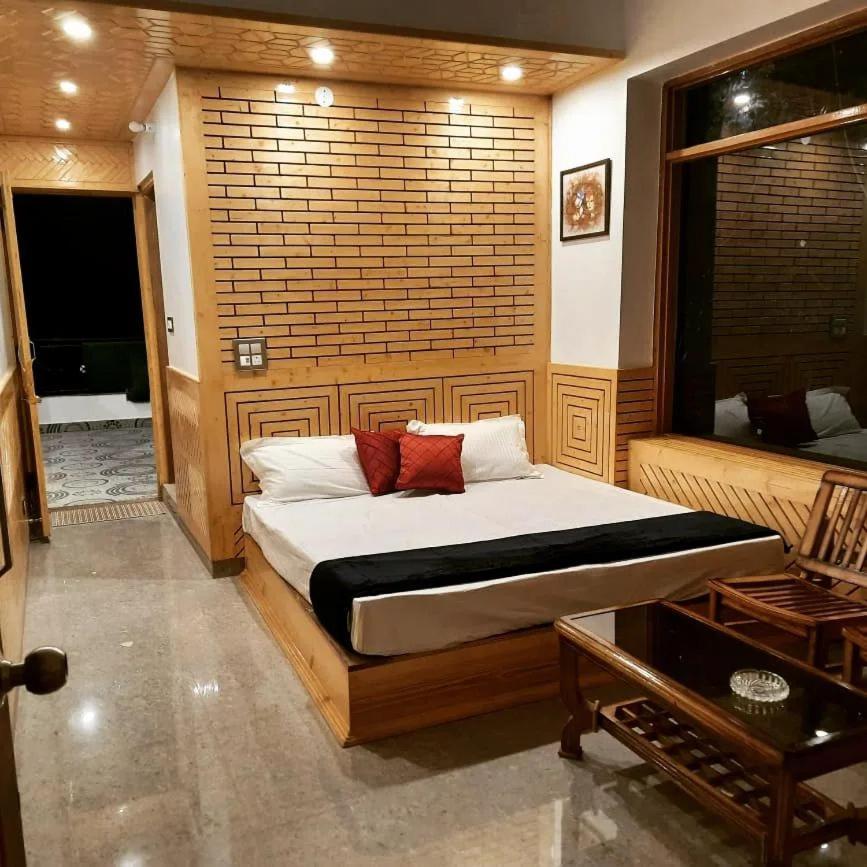 The Moonlight Stay - Shimla Eksteriør billede